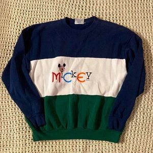 Vintage Disney crewneck sweater. Size Large.